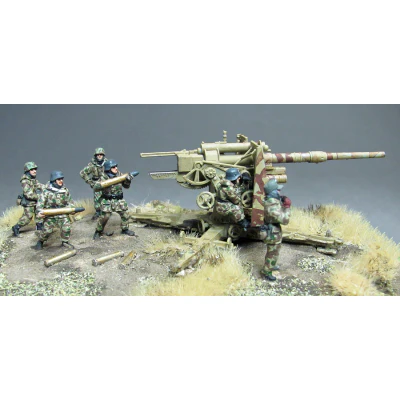 8.8cm Flak 36 crew, winter (20mm)
