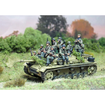 Fallschirmjaeger Tank Riders (20mm) - Image 3