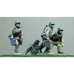 Maxim gun team, helmets, advancing (20mm) - Image 2