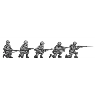 Soviets in helmets, kneeling (20mm)